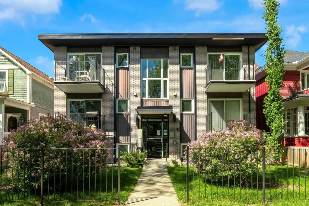 1736 13 Avenue SW Calgary AB T3C0T9