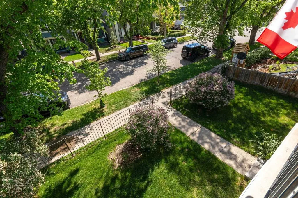1736 13 Avenue SW Calgary AB T3C0T9
