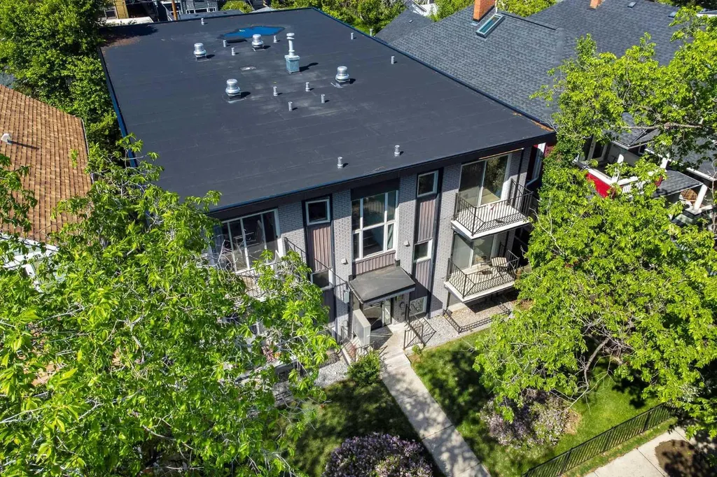 1736 13 Avenue SW Calgary AB T3C0T9
