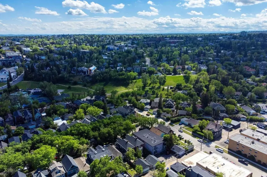 1736 13 Avenue SW Calgary AB T3C0T9