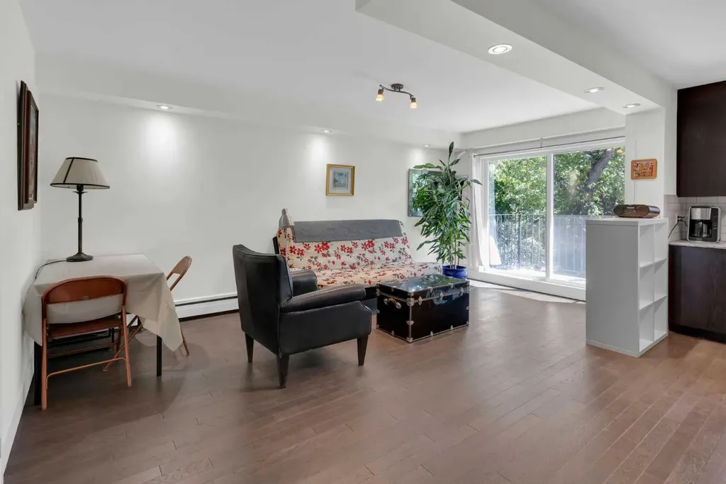1736 13 Avenue SW Calgary AB T3C0T9