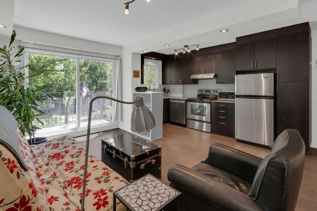 1736 13 Avenue SW Calgary AB T3C0T9