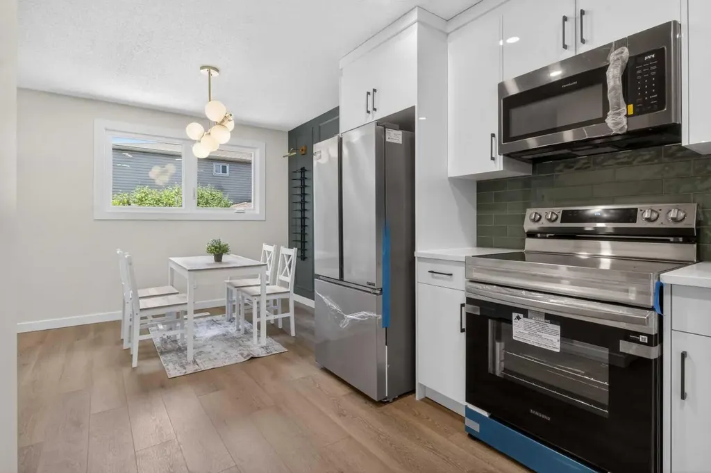 203 Lynnview Road SE Calgary AB T2C 2C6