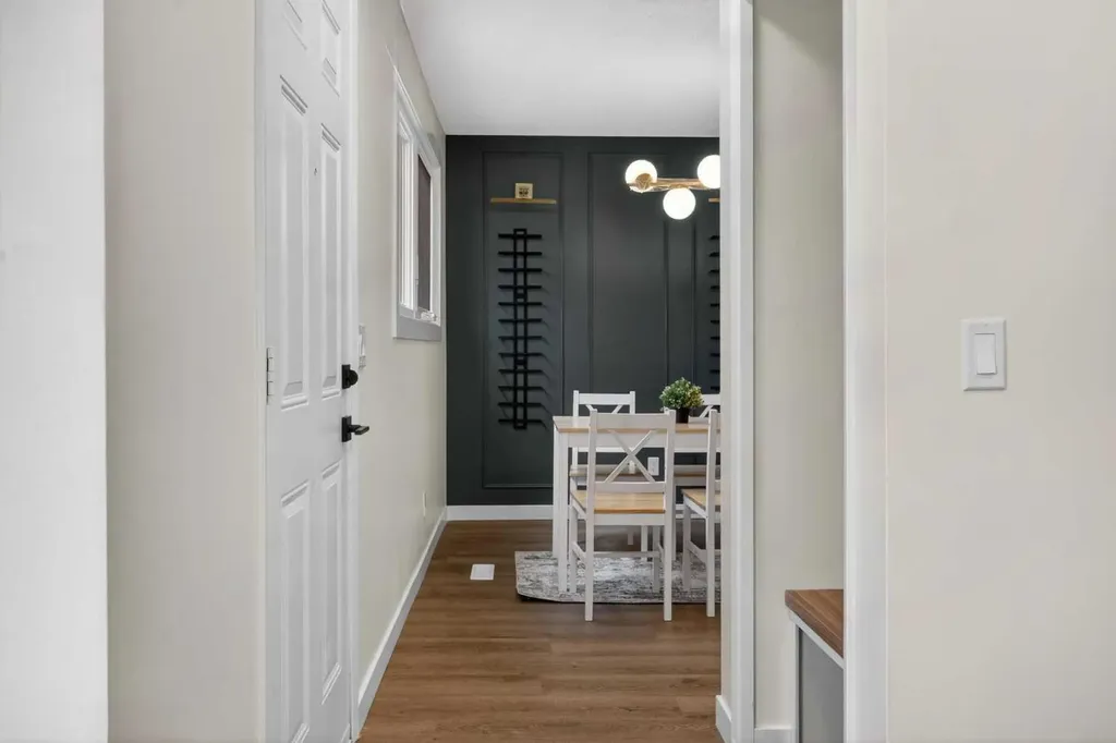 203 Lynnview Road SE Calgary AB T2C 2C6