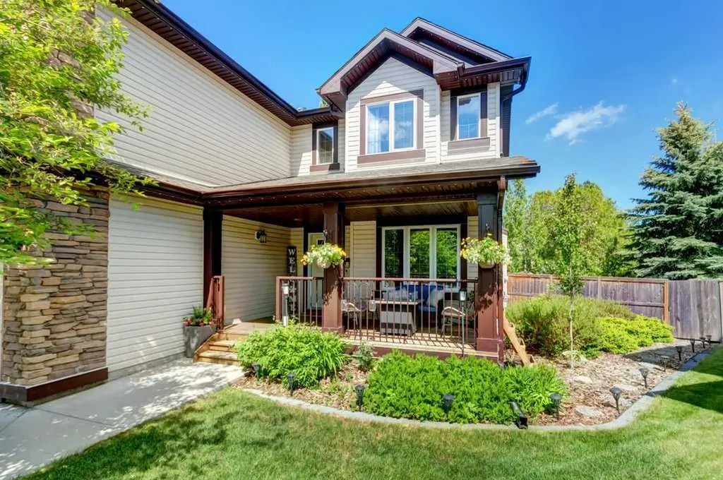 8 Crystal Green Grove Okotoks AB T1S 0C8