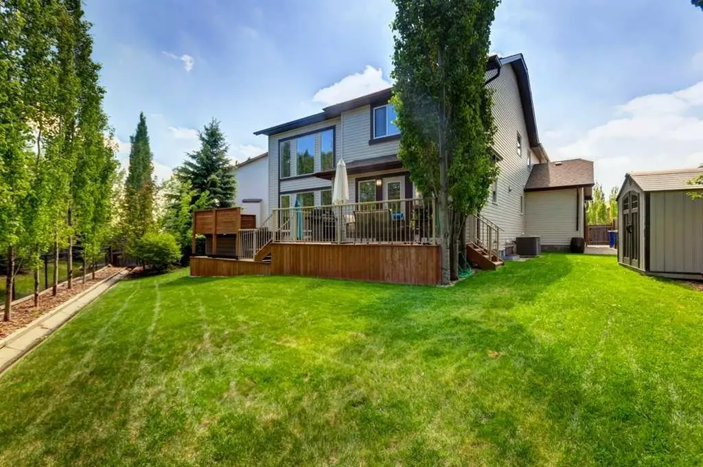 8 Crystal Green Grove Okotoks AB T1S 0C8