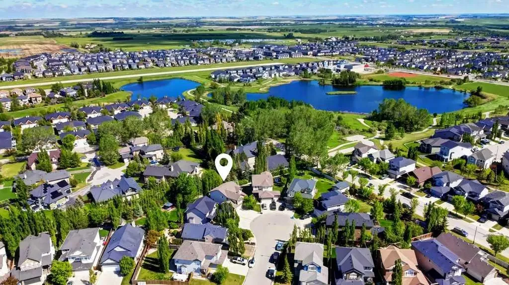 8 Crystal Green Grove Okotoks AB T1S 0C8