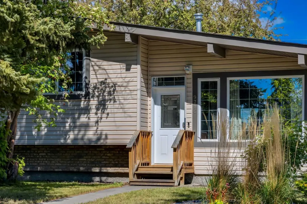 9716 Fairmount Drive SE Calgary AB T2J 0S1