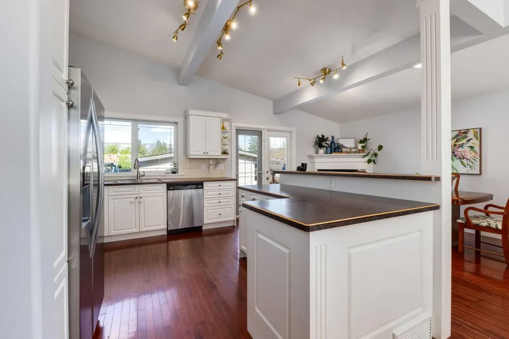 9716 Fairmount Drive SE Calgary AB T2J 0S1