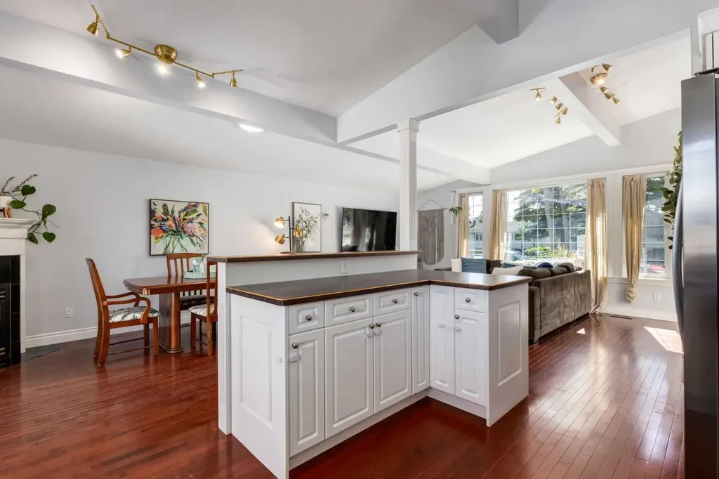 9716 Fairmount Drive SE Calgary AB T2J 0S1