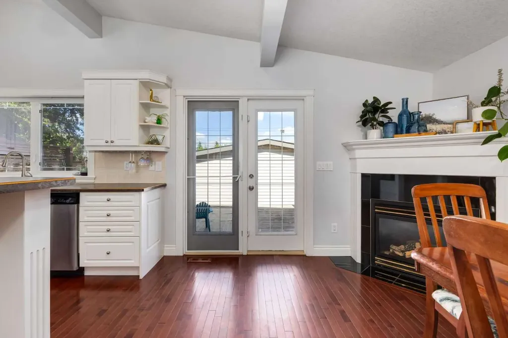 9716 Fairmount Drive SE Calgary AB T2J 0S1