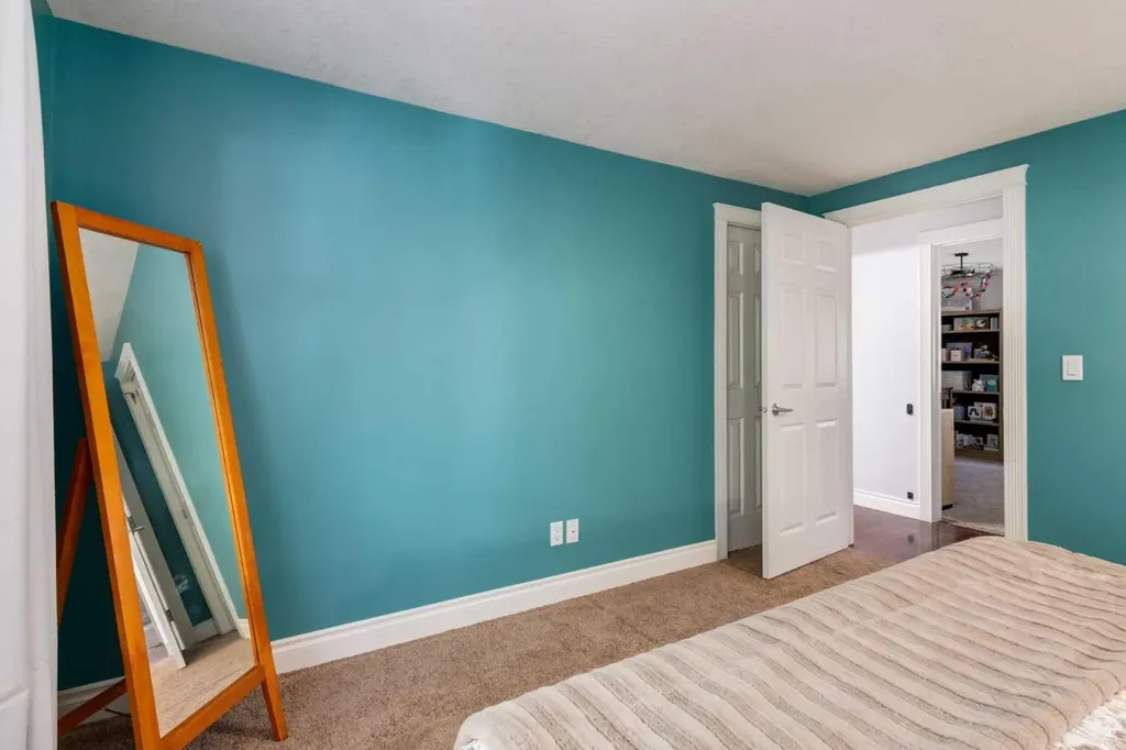 9716 Fairmount Drive SE Calgary AB T2J 0S1