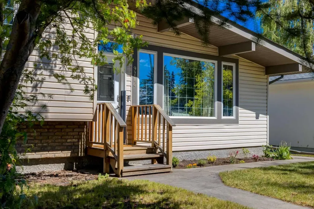 9716 Fairmount Drive SE Calgary AB T2J 0S1