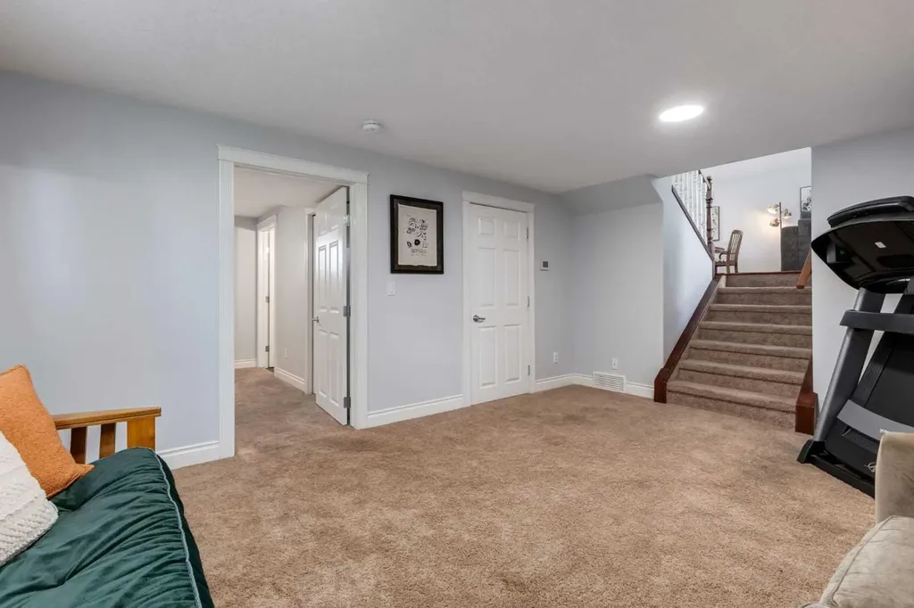 9716 Fairmount Drive SE Calgary AB T2J 0S1