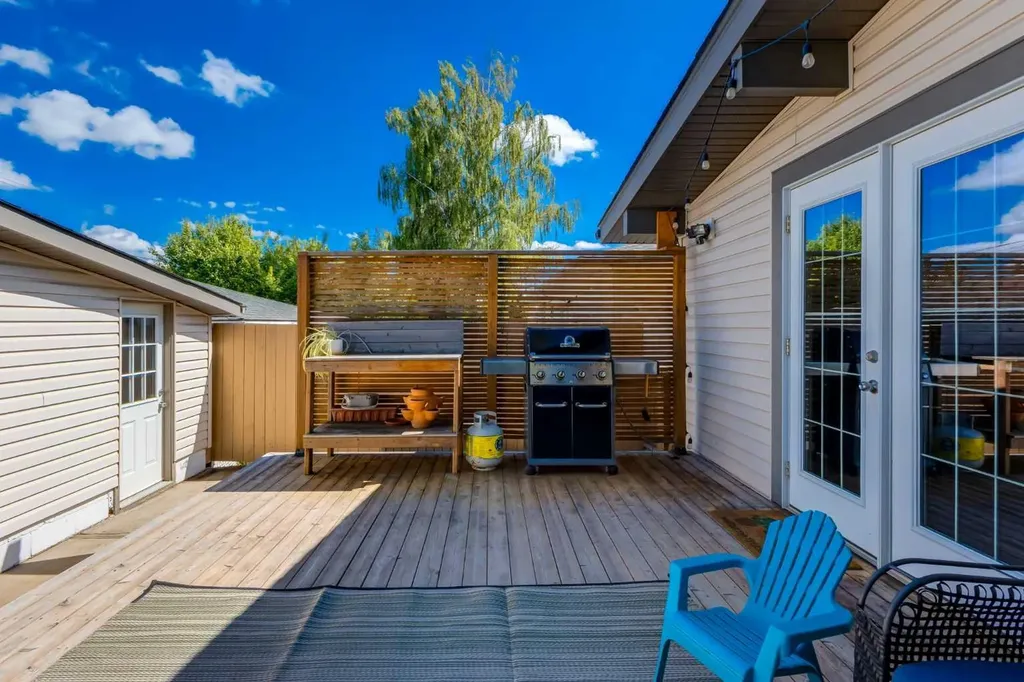 9716 Fairmount Drive SE Calgary AB T2J 0S1