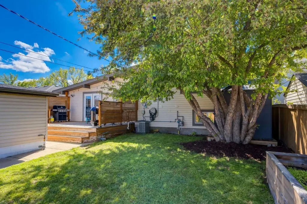 9716 Fairmount Drive SE Calgary AB T2J 0S1