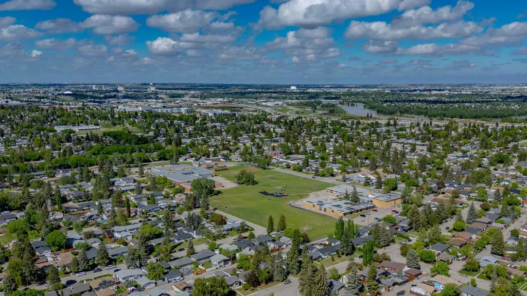 9716 Fairmount Drive SE Calgary AB T2J 0S1