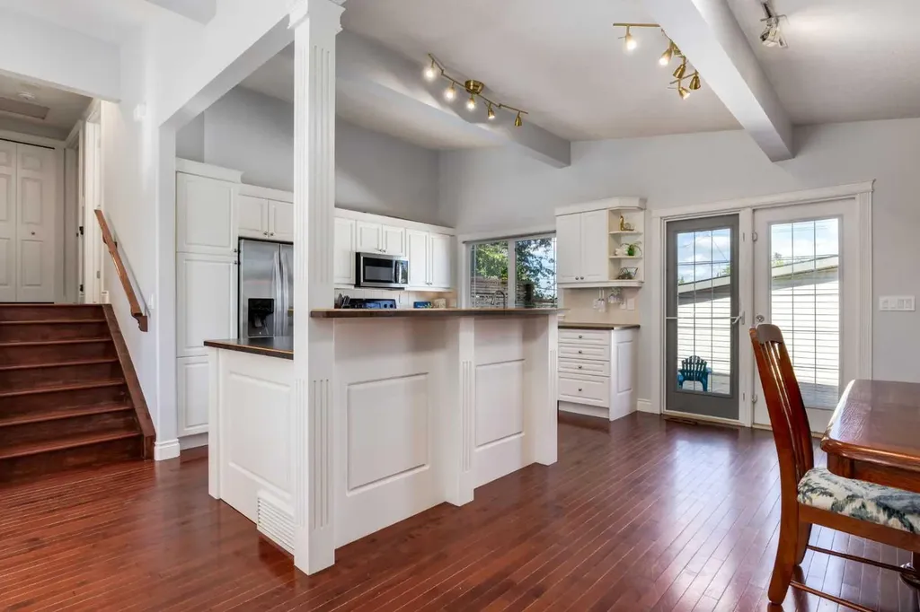 9716 Fairmount Drive SE Calgary AB T2J 0S1