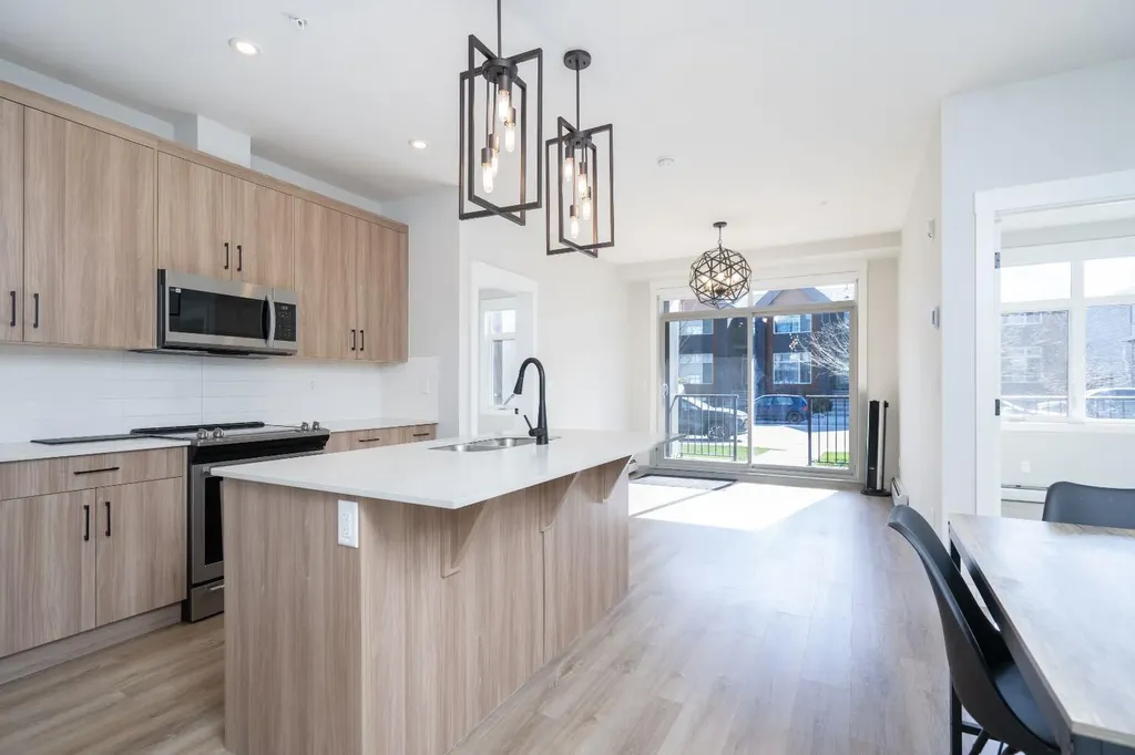 200 Seton Circle Calgary AB T3M 3N8