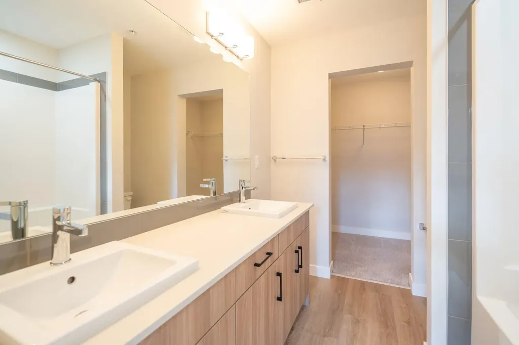 200 Seton Circle Calgary AB T3M 3N8