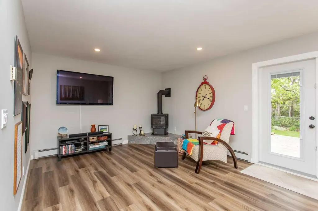 4809 59 Street Lacombe AB T4L 1M5