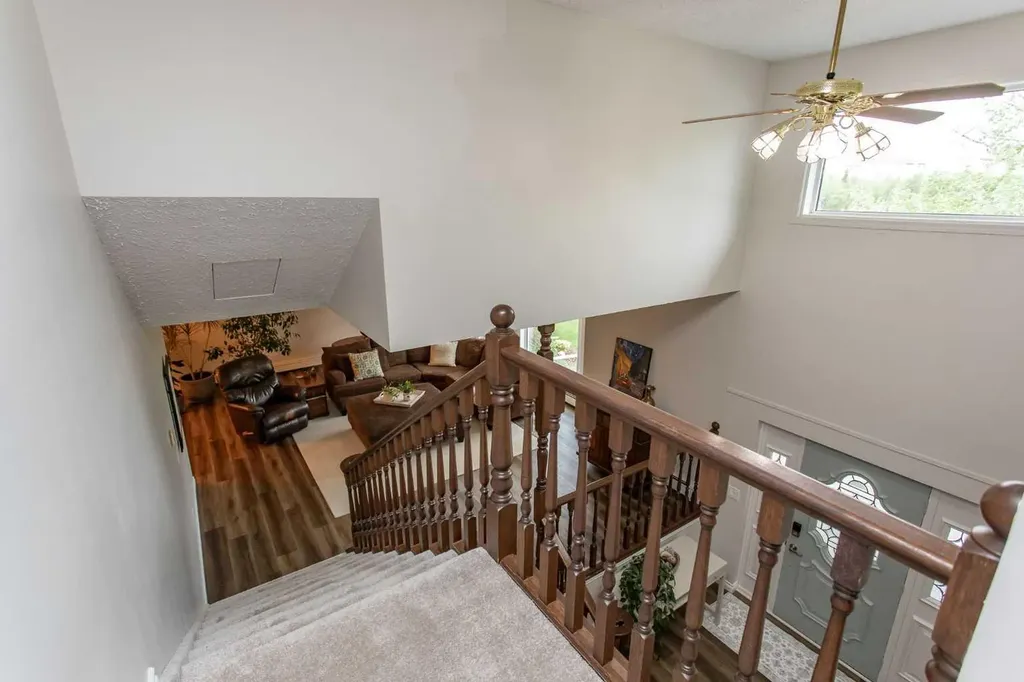 4809 59 Street Lacombe AB T4L 1M5