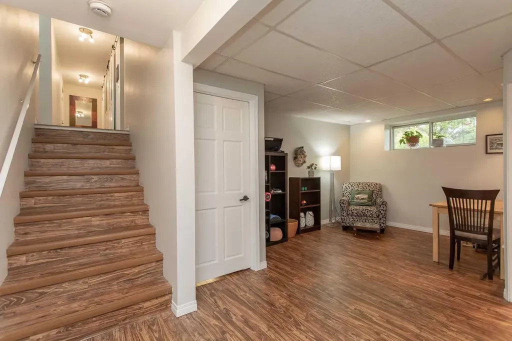 4809 59 Street Lacombe AB T4L 1M5