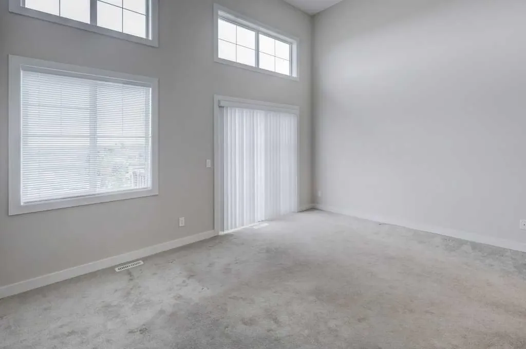 452 Sage Hill Grove NW Calgary AB T3R 0Z8
