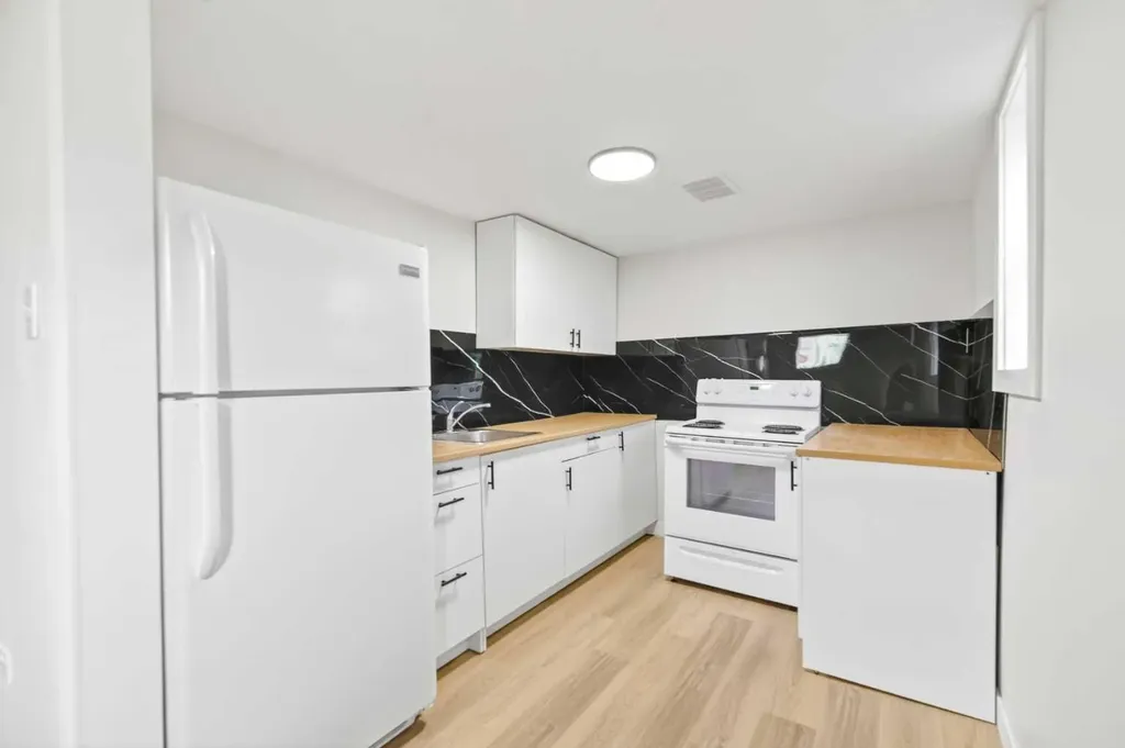 5504 58a Street Red Deer AB T4N 2M3