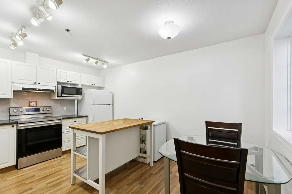 649 Marsh Road NE Calgary AB T2E 5B4