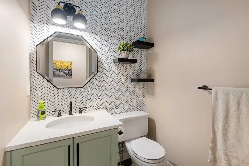60 Chapala Square SE Calgary AB T2X 3T7