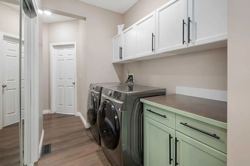 60 Chapala Square SE Calgary AB T2X 3T7