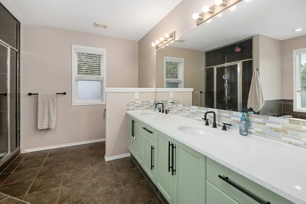 60 Chapala Square SE Calgary AB T2X 3T7