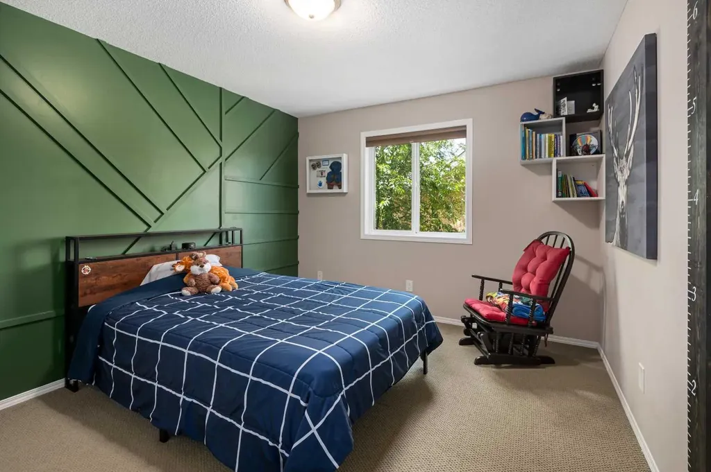 60 Chapala Square SE Calgary AB T2X 3T7