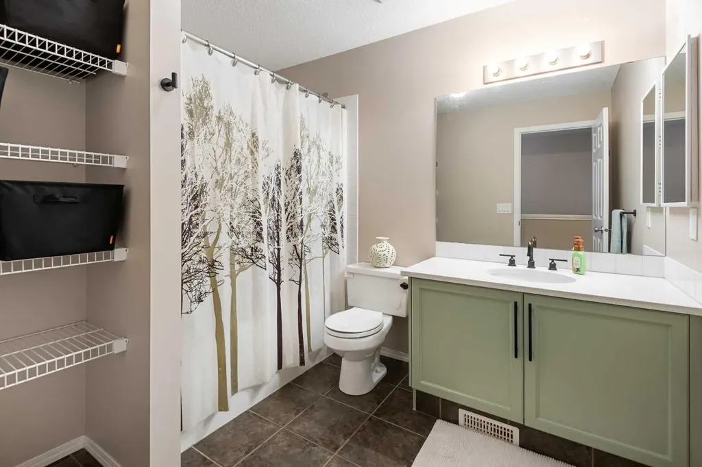 60 Chapala Square SE Calgary AB T2X 3T7
