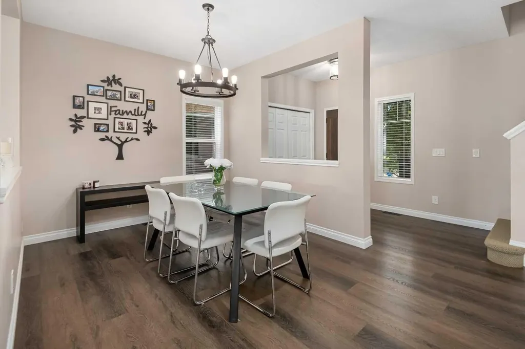 60 Chapala Square SE Calgary AB T2X 3T7