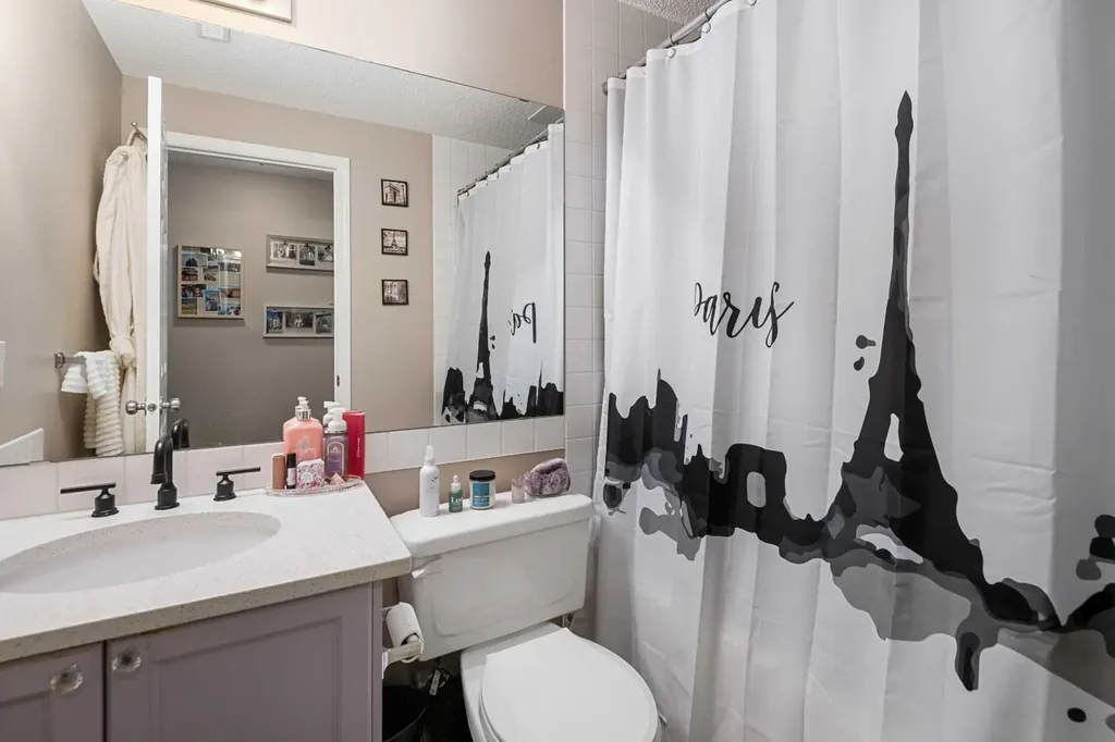 60 Chapala Square SE Calgary AB T2X 3T7