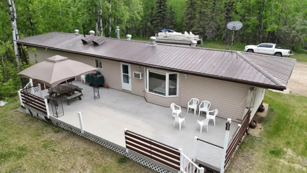 17430 Highway 2 High Prairie AB T0G 1E0