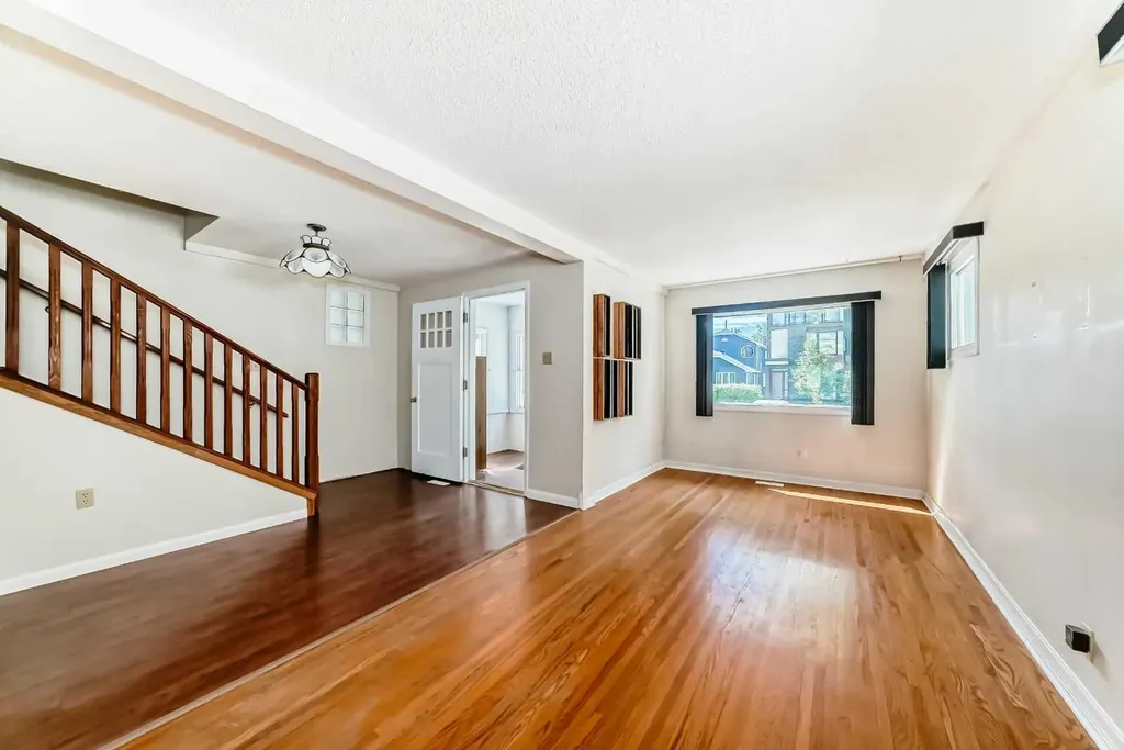 334 3 Avenue NE Calgary AB T2E0H4