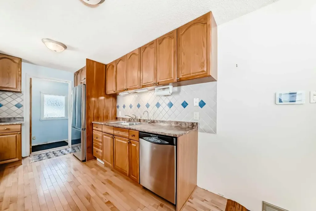 334 3 Avenue NE Calgary AB T2E0H4
