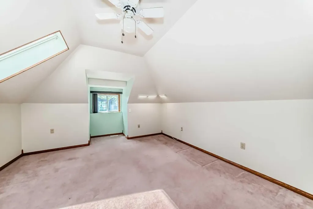 334 3 Avenue NE Calgary AB T2E0H4