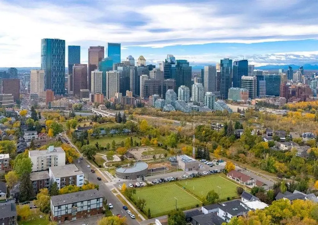 334 3 Avenue NE Calgary AB T2E0H4
