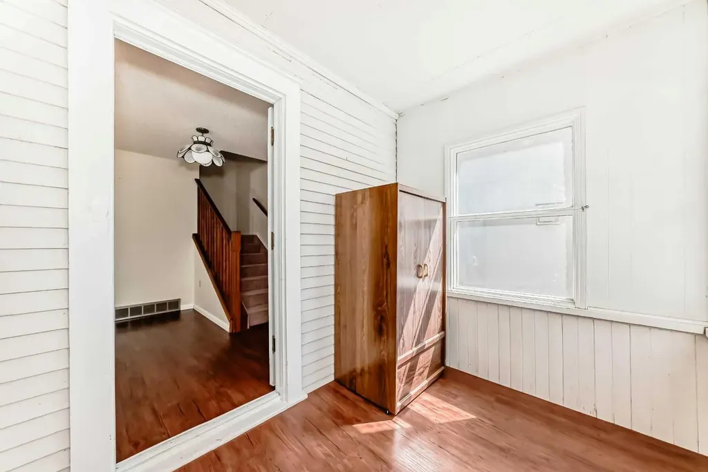334 3 Avenue NE Calgary AB T2E0H4