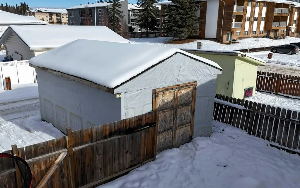 5704 Westhaven Drive Edson AB T7E 1J6