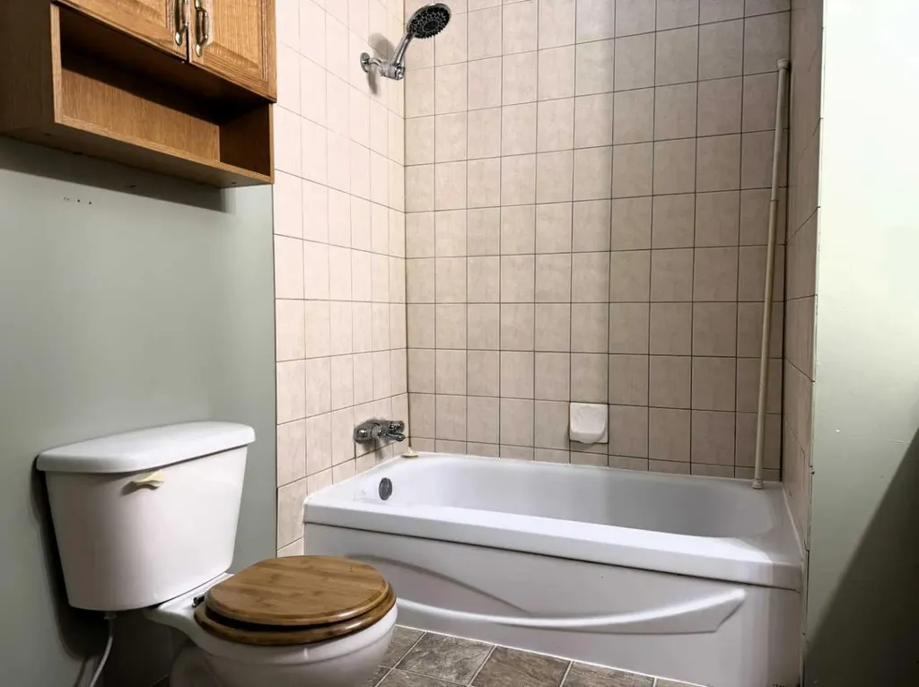 5704 Westhaven Drive Edson AB T7E 1J6