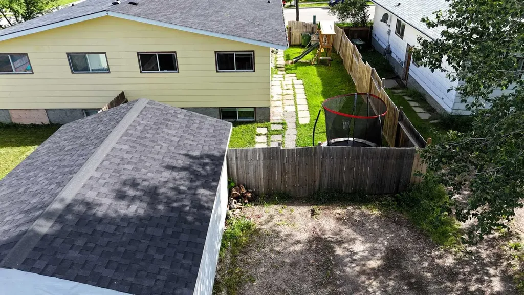 5704 Westhaven Drive Edson AB T7E 1J6