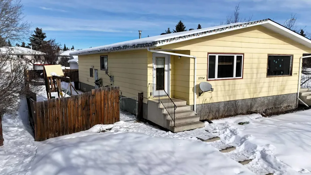 5704 Westhaven Drive Edson AB T7E 1J6