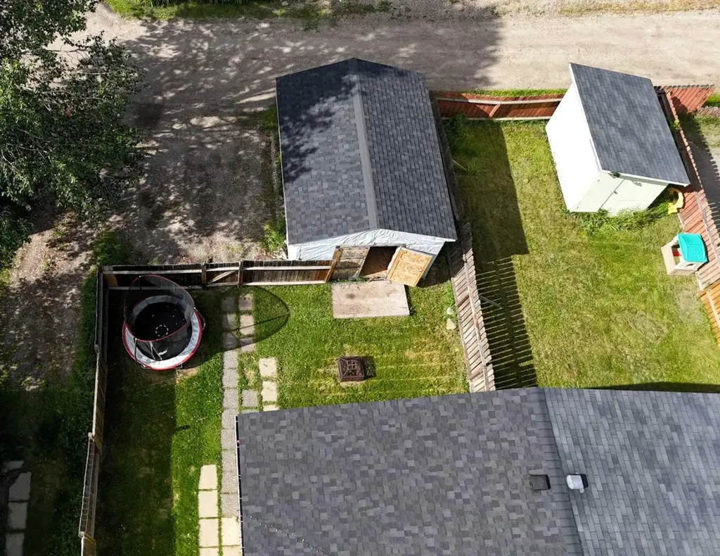 5704 Westhaven Drive Edson AB T7E 1J6