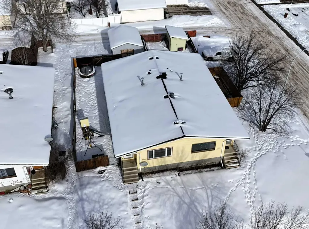 5704 Westhaven Drive Edson AB T7E 1J6