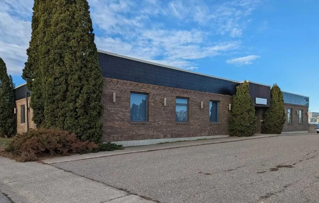 2105 20 Avenue Coaldale AB T1M 0C1
